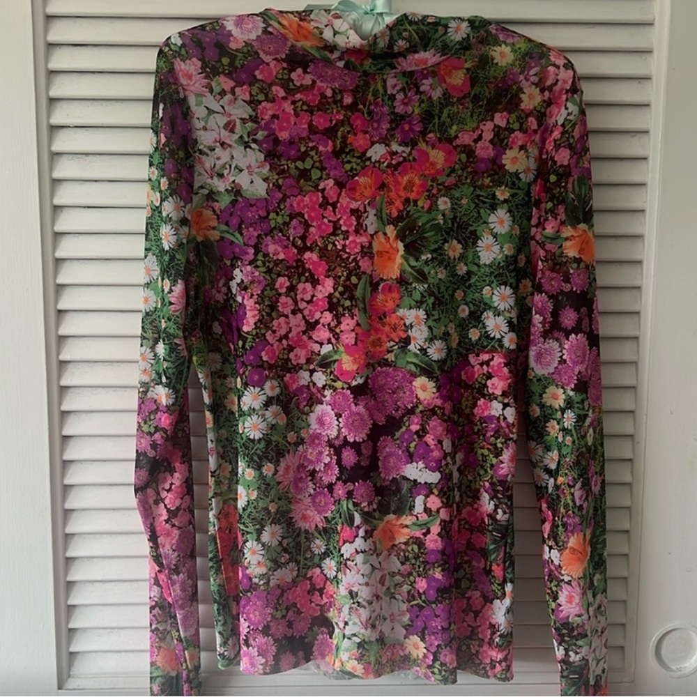 Semi sheer stretchy mesh mock turtle lightweight floral top